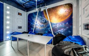 Лофт-зал в стиле марсианского шаттла