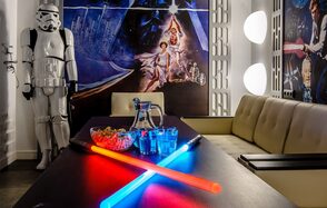 Лофт-зал в стиле инопланетного корабля