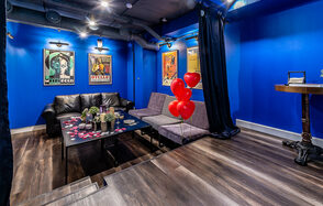 Лофт-зал в театральном стиле 