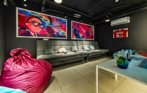 Лофт-зал с героями мультсериала