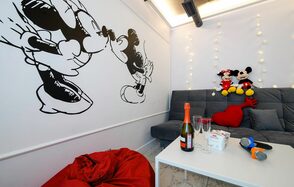 Лофт-зал с Микки Маусом 