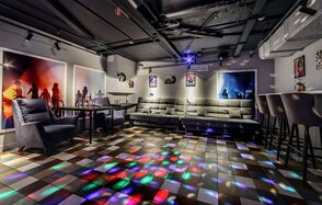 Лофт-зал в диско стиле 