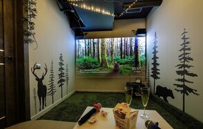 Небольшой лофт-зал для свиданий