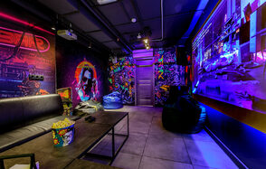 Лофт-зал в технологическом стиле 