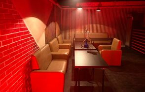 Лофт-комната с проектором 