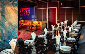 ИглуБар. ТехноБар. Просторный лофт с дизайнерской отделкой 