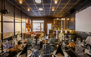 ИглуБар. Black Antique. Стильный лофт в тёмных тонах