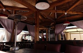 Летняя терраса в центре города