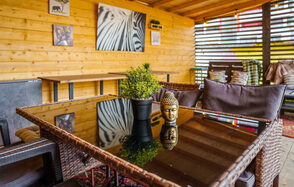 Уютный лофт с отдельным входом и внутренним двором с барбекю