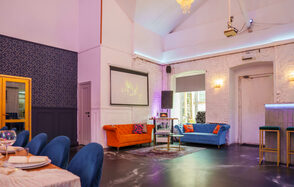 Уютный лофт с отдельным входом и внутренним двором с барбекю