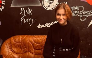 Топчик Лаундж зона с балконом 