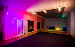 EmpireLoft Лофт с зеркальным потолком