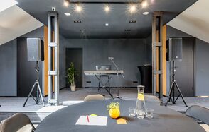 Prosvet Hall. Лофт со стильным интерьером