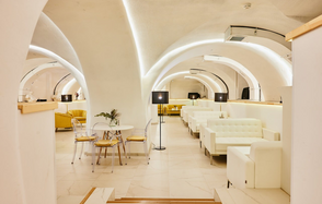 Светлое пространство в центре