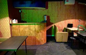BEE-LOUNGE Небольшой светлый лофт-зал