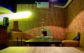 BEE-LOUNGE Небольшой светлый лофт-зал