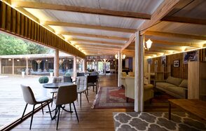 MY IBIZA Пространство с открытым бассейном на Спортивной