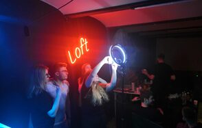 Vibe by Hope. Стильный лофт с играми 