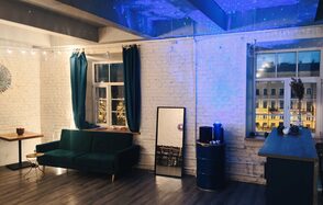 Стильное современное помещение для мероприятий