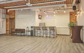 Loft Lodge 8. Яркий зал со светомузыкой