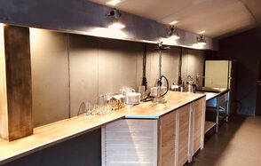 Roof Hooty Place. Лофт-мансарда 