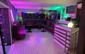 B-13 Bar and Lounge