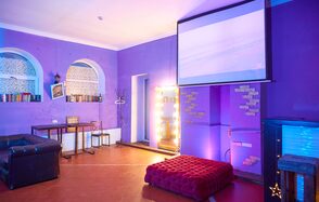 Яркий лофт для различных мероприятий