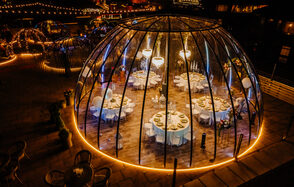 Igloobar. Просторный купол на крыше