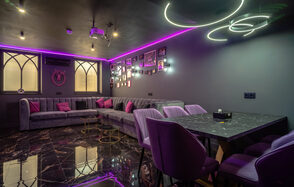 Дизайнерский лофт-зал