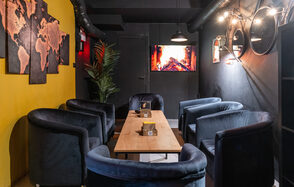 Отдельная комната с караоке