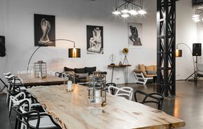 Casa Picassa. Огюст Роден Дизайнерский двухуровневый зал