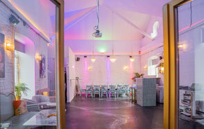 Просторный лофт с верандой и внутренним двориком