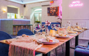 Просторный лофт с верандой и внутренним двориком