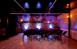 Авторский лофт со светомузыкой