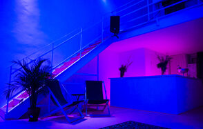 Hall 14. Атмосферный лофт с верандой