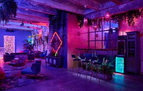 AJNA лофт-бутик на набережной КК “Брусницын”