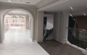 Огромное пространство с фотозонами