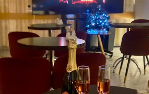 Статский Советник. Зал для небольшой компании