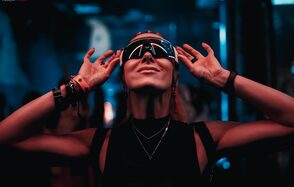 BarFly. Просторный клубный лофт