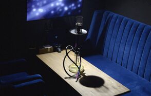 Тёмный зал для вечеринок