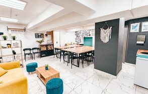 Светлое пространство в центре