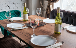 Двухуровневый лофт из белого кирпича