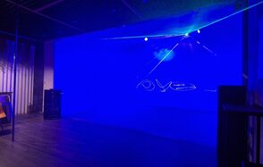 Двухуровневый лофт из белого кирпича