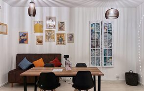 Уютная светлая комната