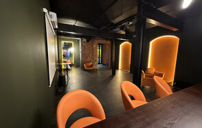 Атмосферный лофт-зал