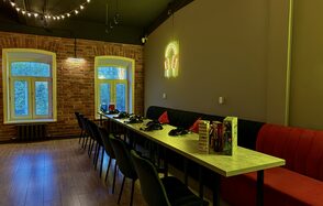 Лофт-зал в классическом стиле