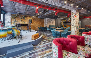 Абракадабра лофт. Лофт-пространство в ретро стиле