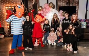 Лофт со сценической аппаратурой, грилем и верандой