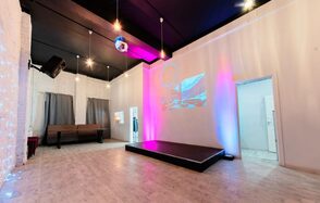 Уютный лофт со светомузыкой