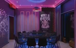 ИглуЛофт. Свифт. Античный лофт-зал с неоном